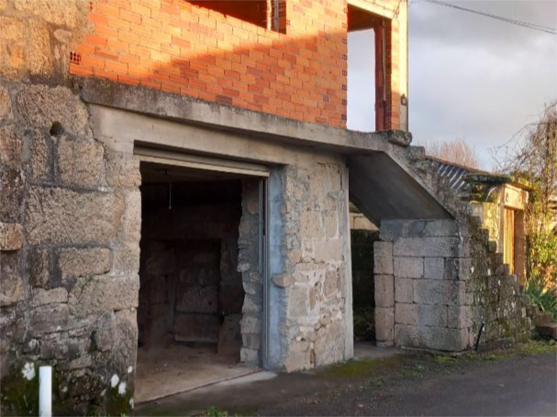 Exterior view of Single-family semi-detached for sale in Ourense Capital   with Private garden and Terrace