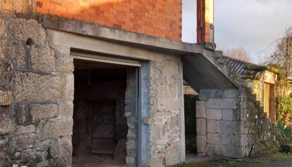 Foto 1 de Casa adosada en venda a Beiro de Abaixo, 13, Ventiun, Ourense