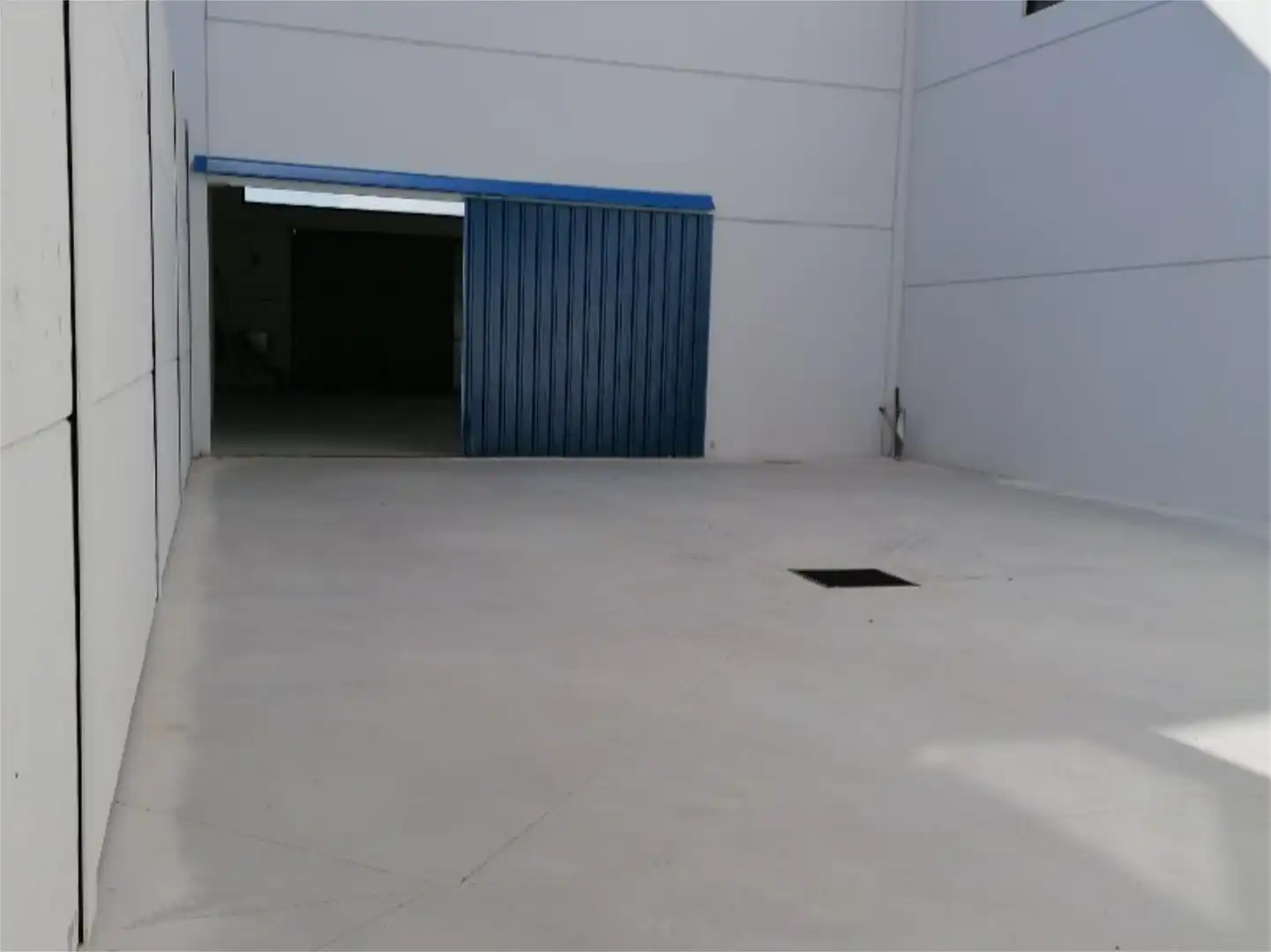 Oficina de alquiler en La Almunia de Doña Godina 