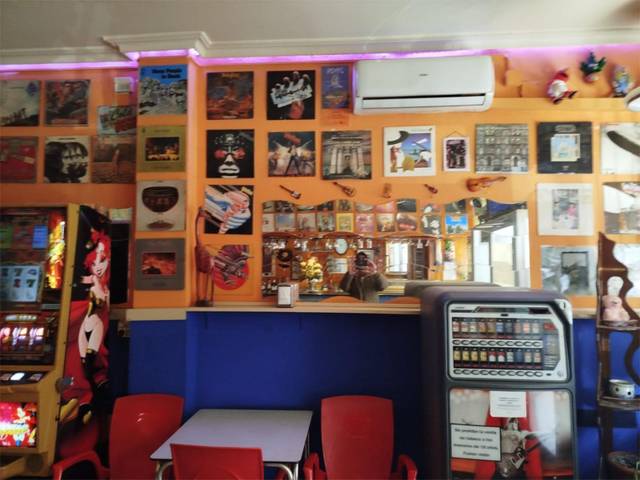 Local comercial en Alquiler en Calle Teruel, 3 en Juan de la Cierva