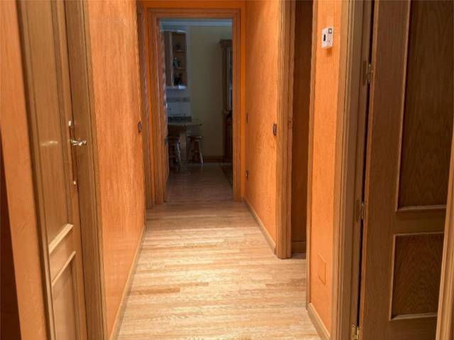 Piso en Venta en Avenida Constitución, 94 en Cacabelos