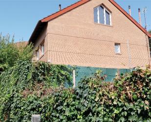 Exterior view of Single-family semi-detached for sale in Sant Cugat del Vallès  with Air Conditioner and Terrace