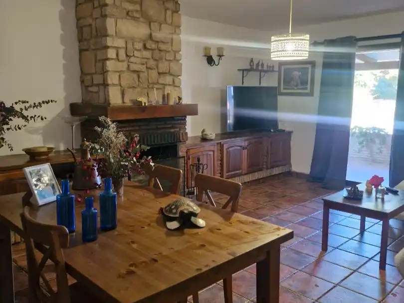 Houses for sale in Arrabal Se Sr-1, 60, San Roque Pueblo Living room of Houses for sale in San Roque with Terrace and Swimming Pool