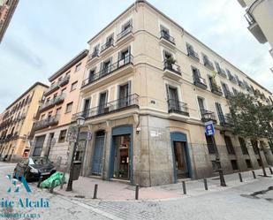 Exterior view of Duplex for sale in  Madrid Capital  with Terrace