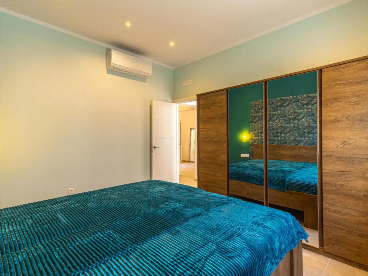 Detached homes for sale in Icod de los Vinos pueblo Bedroom of Detached homes for sale in Icod de los Vinos with Air Conditioner, Heating and Terrace