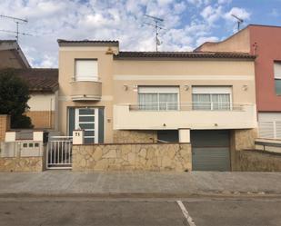 Exterior view of Single-family semi-detached for sale in Olèrdola  with Air Conditioner, Heating and Parquet flooring