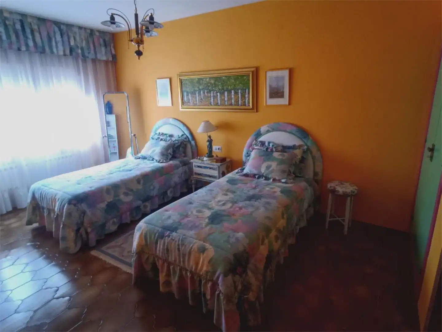 Casa o xalet en venda a Urbanización el Otero, 57, Tudela de Duero Dormitori de Casa o xalet en venda en Tudela de Duero amb Aire condicionat, Terrassa i Balcó