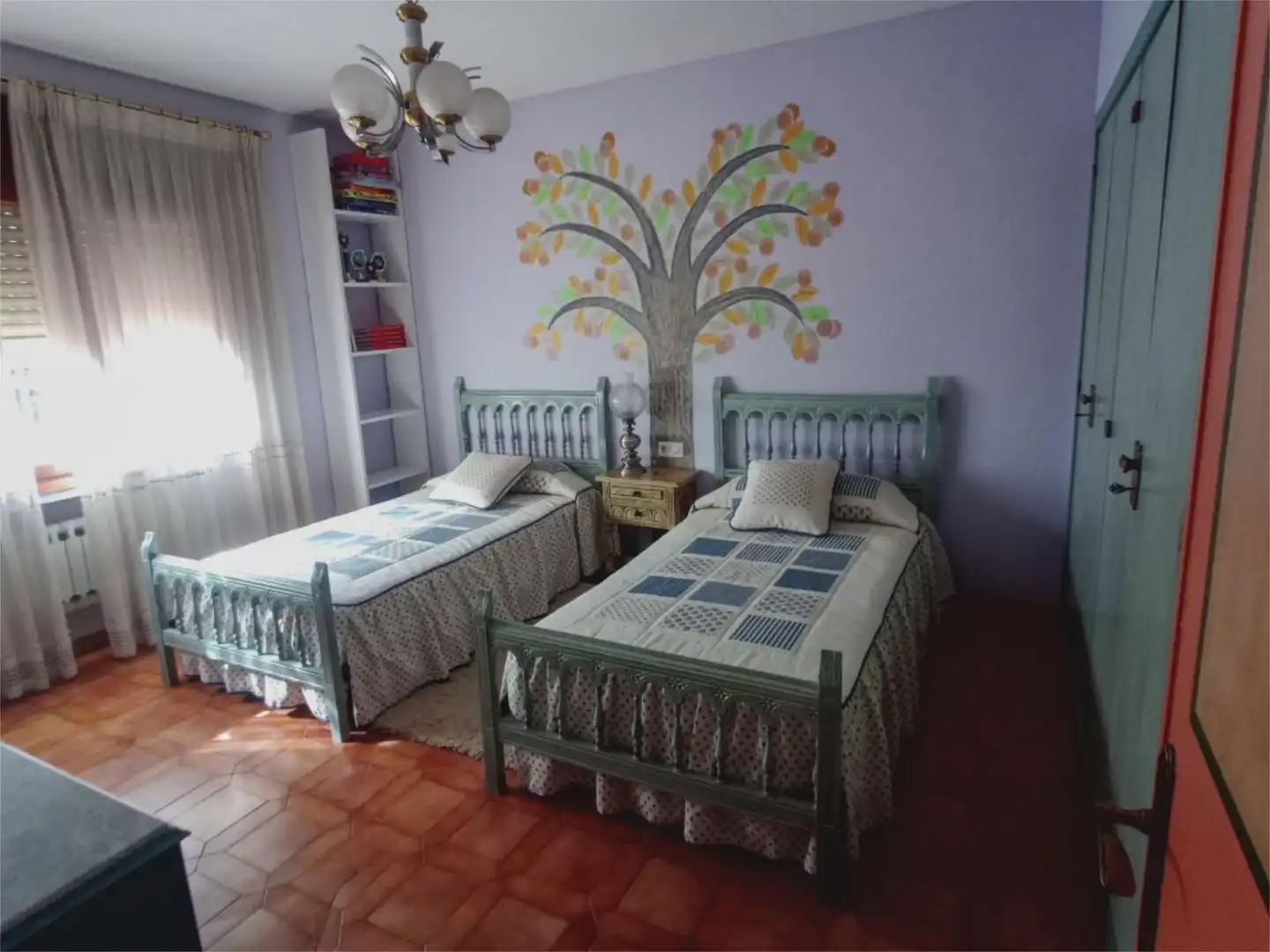 Casa o xalet en venda a Urbanización el Otero, 57, Tudela de Duero Dormitori de Casa o xalet en venda en Tudela de Duero amb Aire condicionat, Terrassa i Balcó