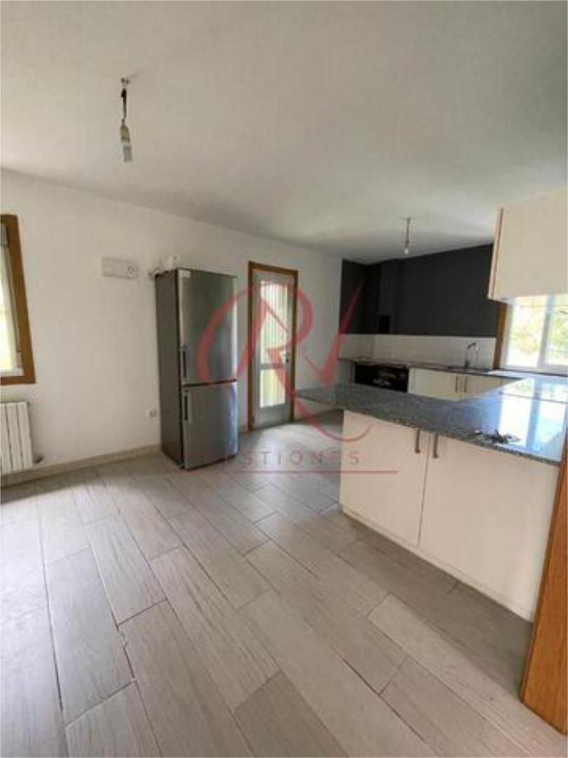 Cuina de Casa o xalet en venda en Ourense Capital  amb Calefacció