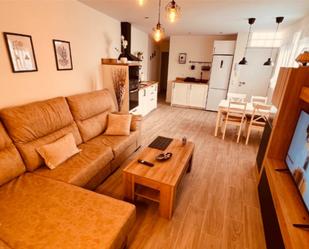 Sala d'estar de Apartament de lloguer en La Línea de la Concepción amb Moblat, Forn i Rentadora