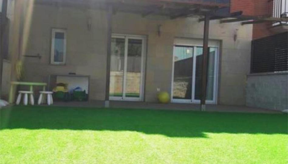 Casa adosada en venta en Carrer Valentí Almirall, 5, Balaguer, Lleida - imagen 1 Foto 1 de Casa adosada en venta en Carrer Valentí Almirall, 5, Balaguer, Lleida