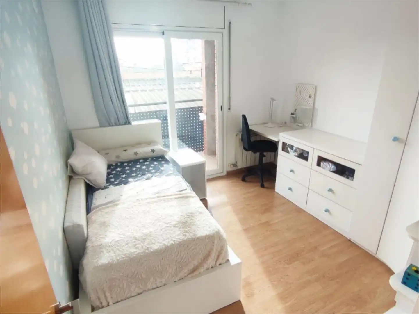 Detached homes for sale in Carrer Valentí Almirall, 5, Balaguer Bedroom of Detached homes for sale in Balaguer with Terrace and Balcony