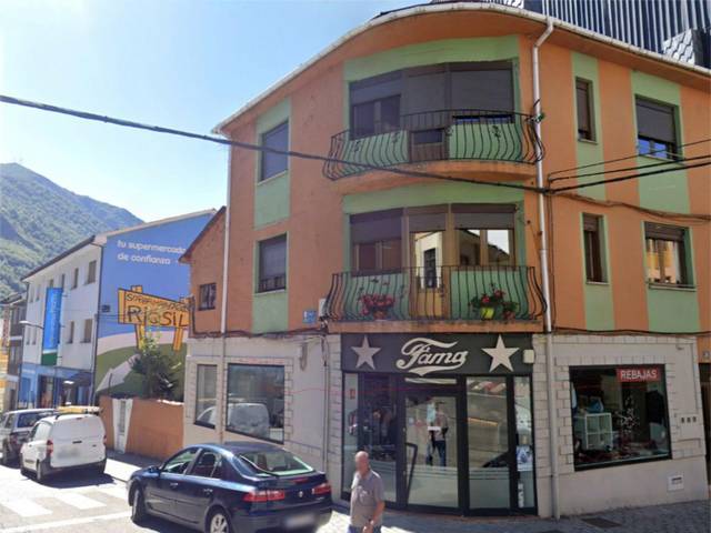 Local comercial en Alquiler en Avenida Laciana, 36 en Villablino