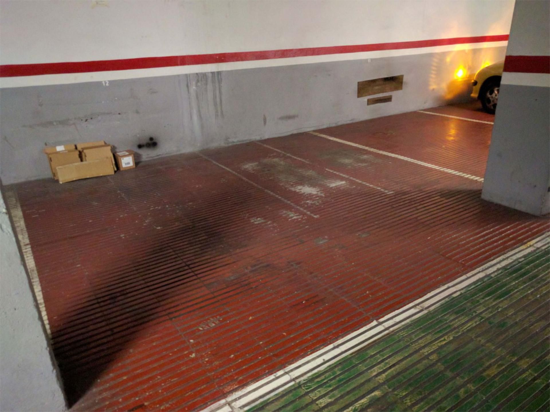 Garaje de alquiler en  Barcelona Capital