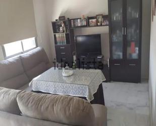 Living room of Flat for sale in  Sevilla Capital  with Air Conditioner, Heating and Private garden