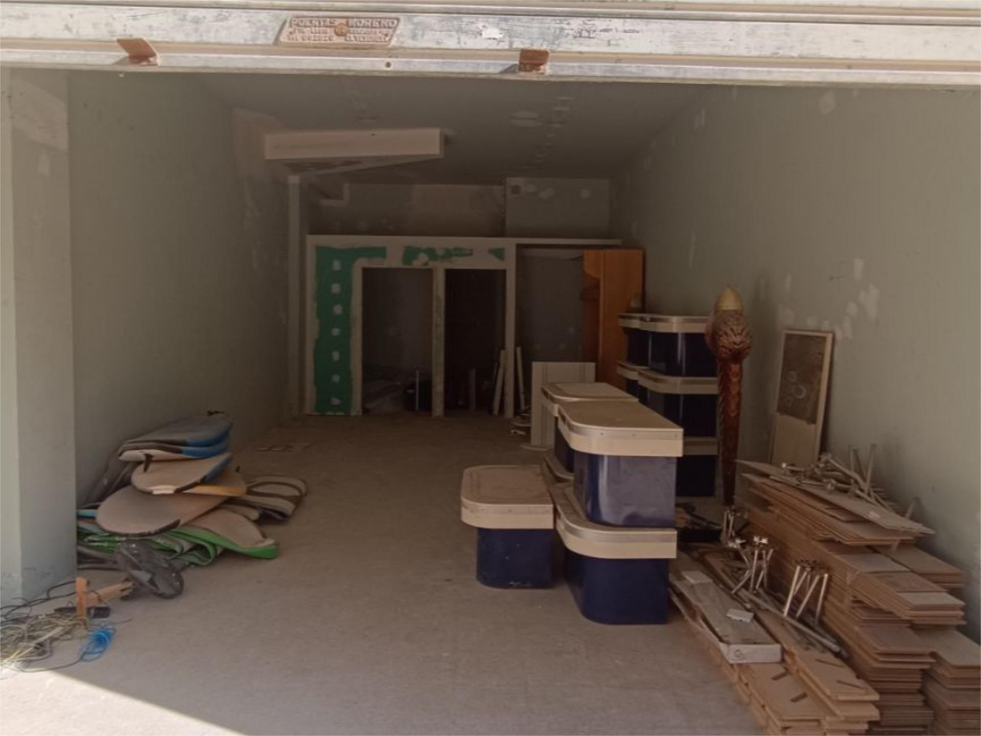 Premises for sale in Roda de Berà