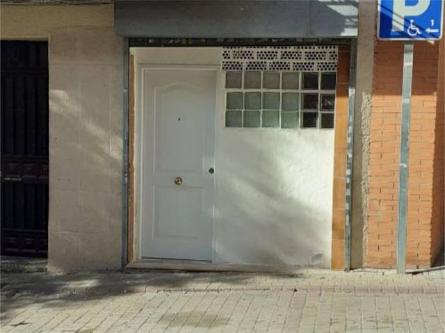 Local comercial en Venta en Avenida de Buenos Aires, 37 en Portazgo
