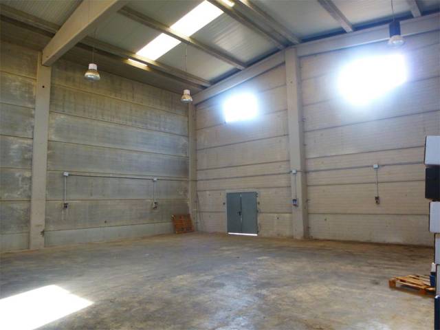 Local comercial en Alquiler en Polígono Enchilagar del Rullo, 97 en Vilamarxant