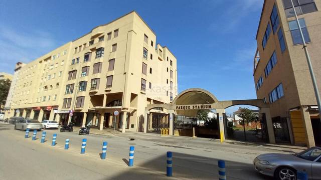 Local comercial en Venta en Plaza del Caballo, 5I en Parque Avenida