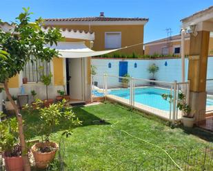 Swimming pool of House or chalet for sale in Villanueva del Ariscal  with Air Conditioner, Heating and Private garden