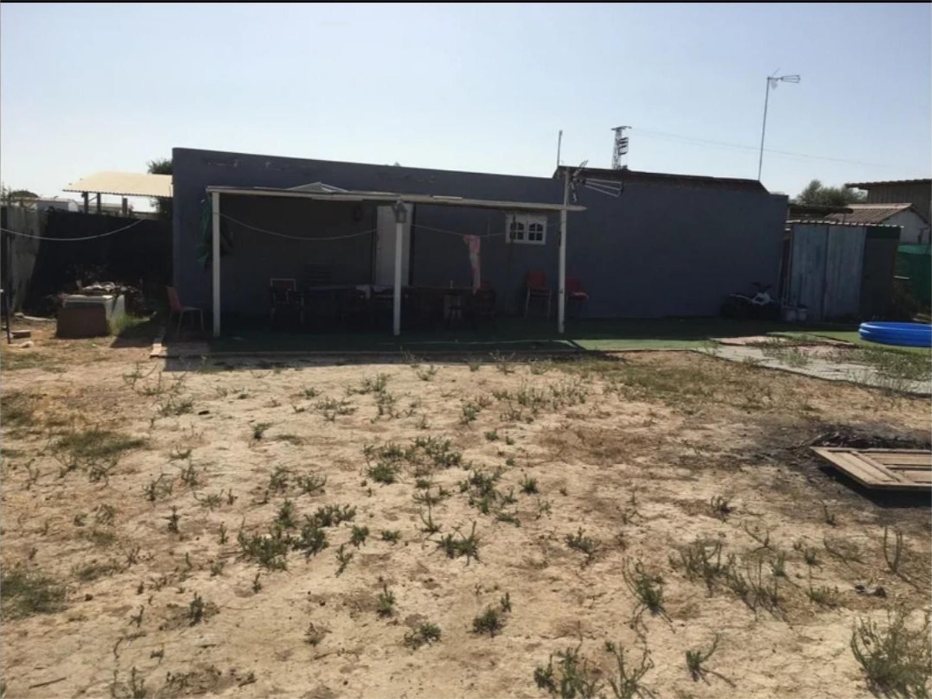 Finca rústica en venda en Dos Hermanas amb Aire condicionat, Calefacció i Jardí privat