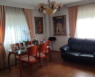 Living room of Flat for sale in Salamanca Capital  with Heating, Private garden and Parquet flooring