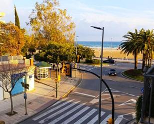 Vista exterior de Pis de lloguer en Cambrils amb Calefacció, Moblat i Balcó