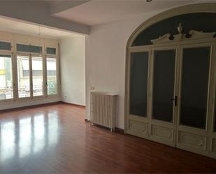 Living room of Flat for sale in Igualada  with Heating, Parquet flooring and Terrace