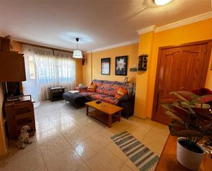 Living room of Flat for sale in Santa Lucía de Tirajana