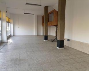 Premises to rent in Noia