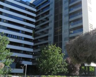 Vista exterior de Pis de lloguer en  Madrid Capital amb Aire condicionat, Calefacció i Jardí privat