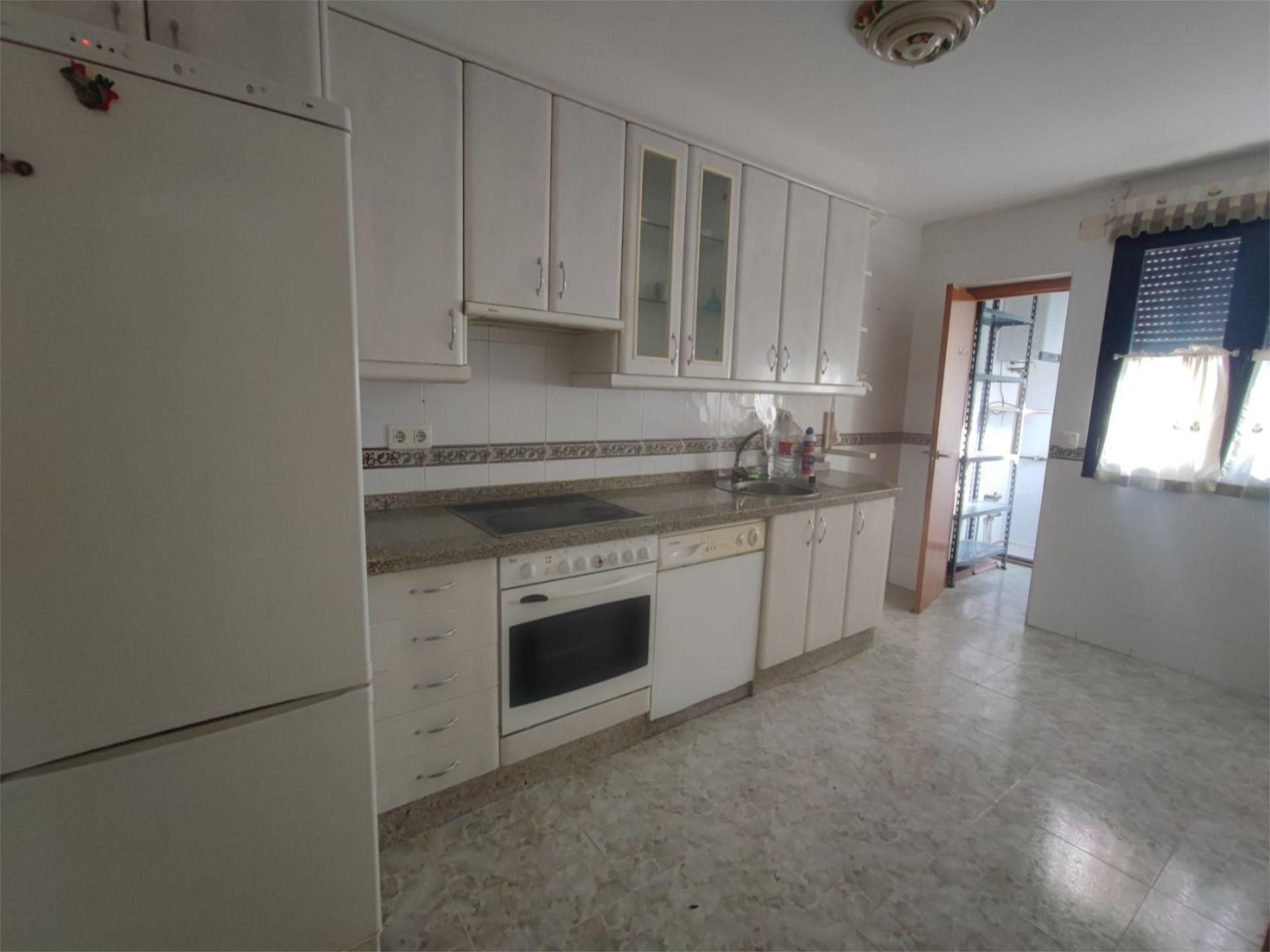 Cuina de Pis en venda en La Bañeza  amb Calefacció i Parquet