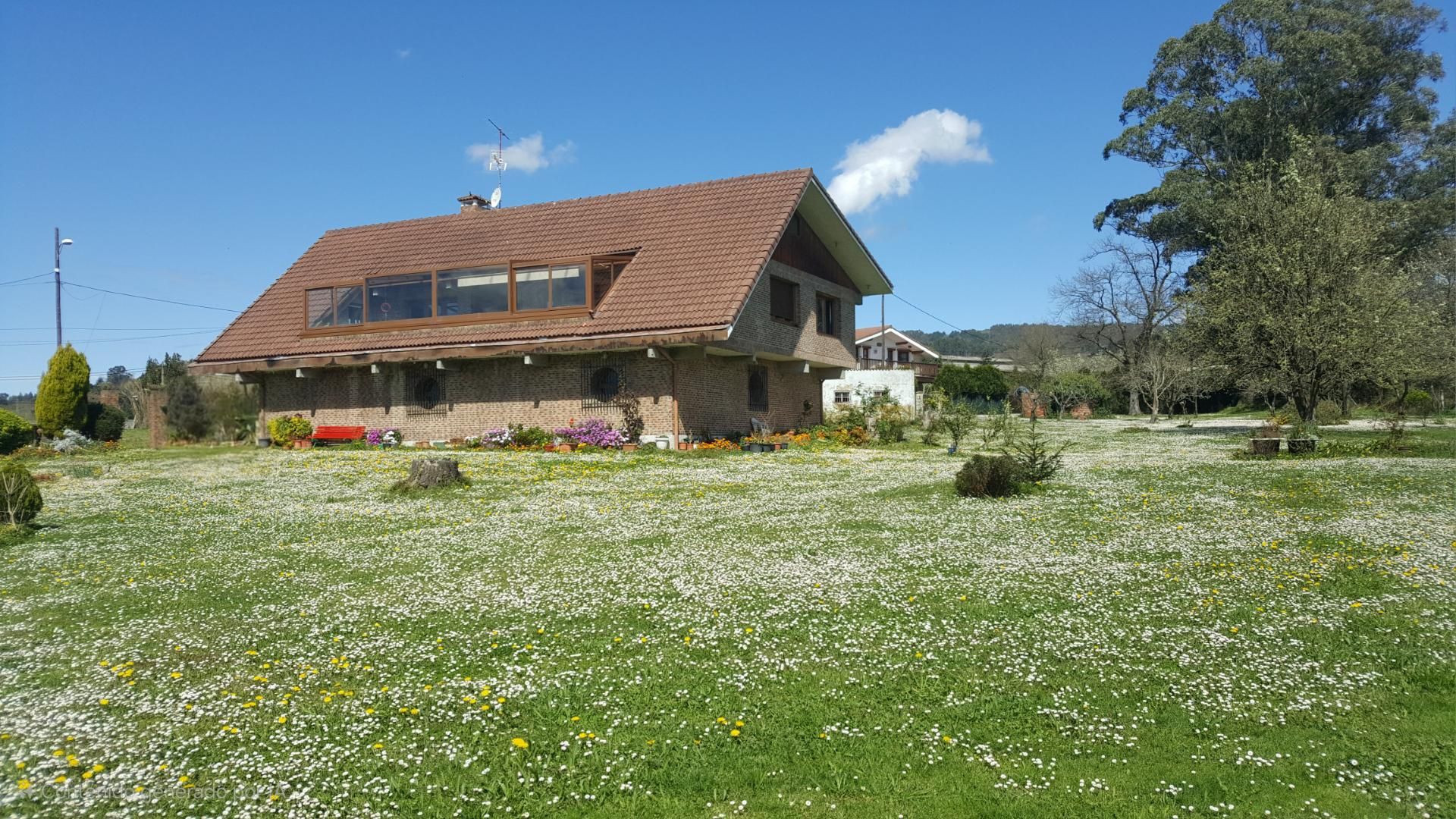 Exterior view of House or chalet for sale in Loiu  with Terrace and Balcony