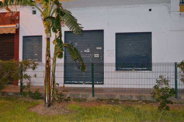 Local comercial en Venta en Calle Fedra, 5 en El Torrejón - El Cerezo