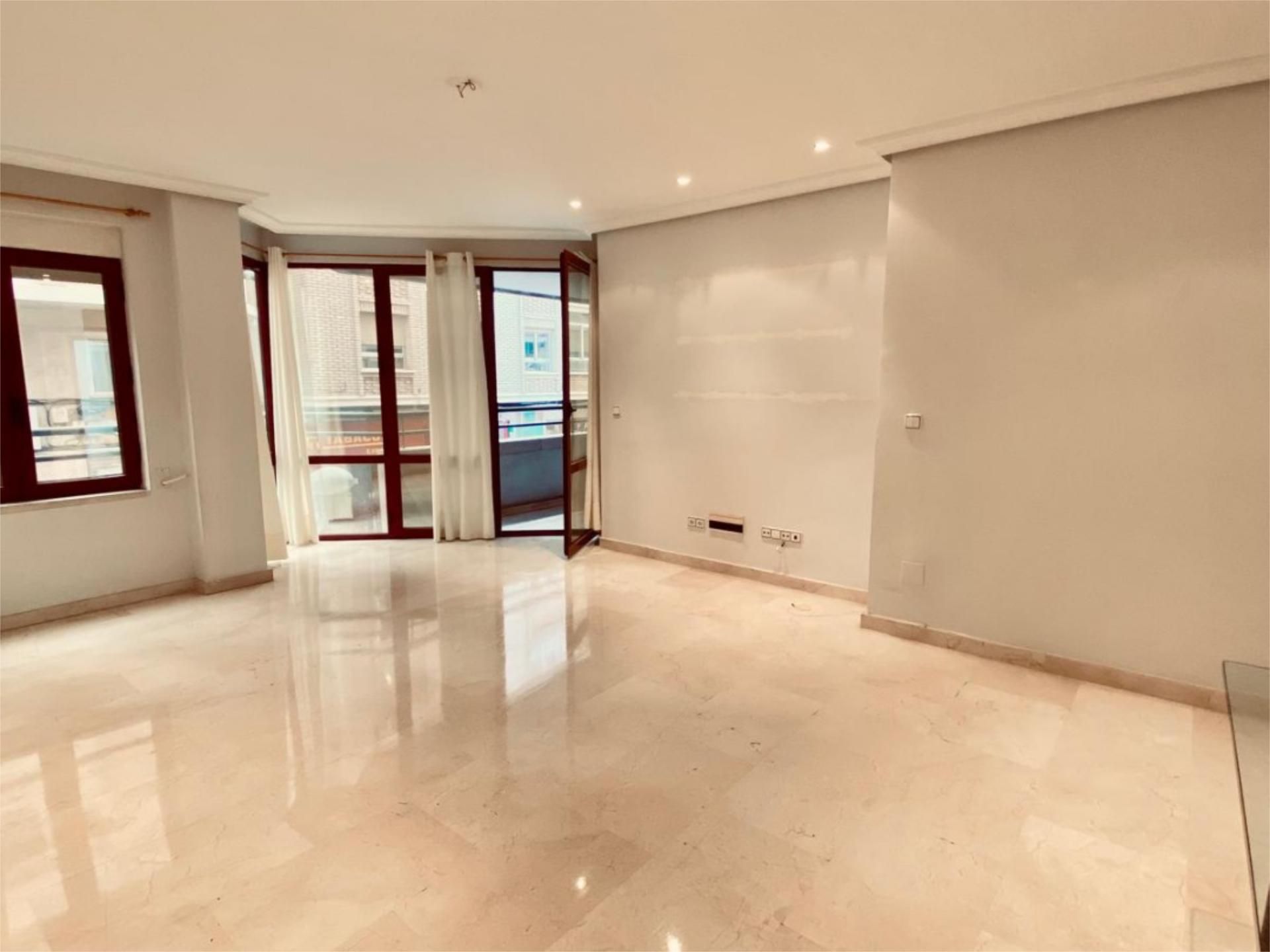 Living room of Flat for sale in  Murcia Capital  with Air Conditioner and Balcony