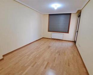 Bedroom of Flat to rent in Ourense Capital   with Heating