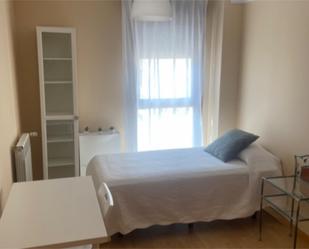 Bedroom of Flat to share in Las Rozas de Madrid  with Heating, Private garden and Swimming Pool