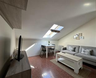 Living room of Flat to rent in  Granada Capital  with Air Conditioner, Heating and Furnished