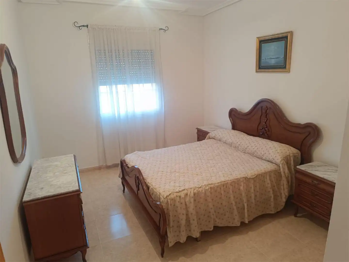 Casa adosada en venta en Calle Cuatro Pueblonu, 8, Pueblonuevo de Miramontes Habitación de Casa adosada en venta en Pueblonuevo de Miramontes con Terraza, Trastero y Amueblado