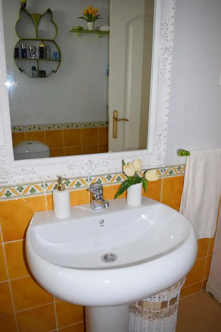 Pis en venda a Calle Mercedes Formica, 8, Cortijo de Maza - Finca Monsalvez - El Olivar Bany de Pis en venda en Málaga amb Aire condicionat, Calefacció i Terrassa