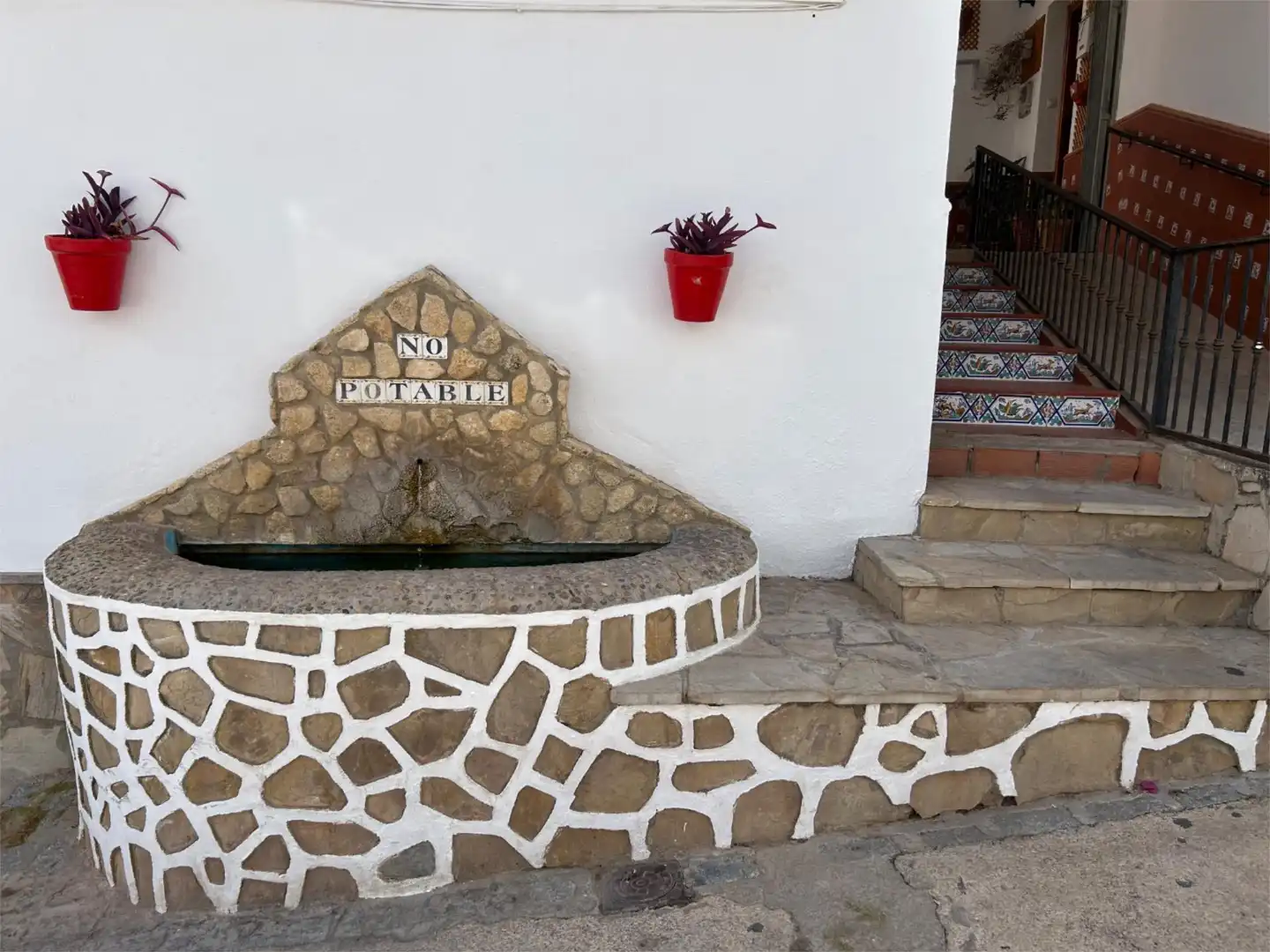 Casa adosada en venda a Calle Ladera, 1, El Gastor Casa adosada en venda en El Gastor amb Aire condicionat, Traster i Moblat