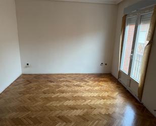 Piso de alquiler en Fuensalida con Aire acondicionado, Parquet y Balcón