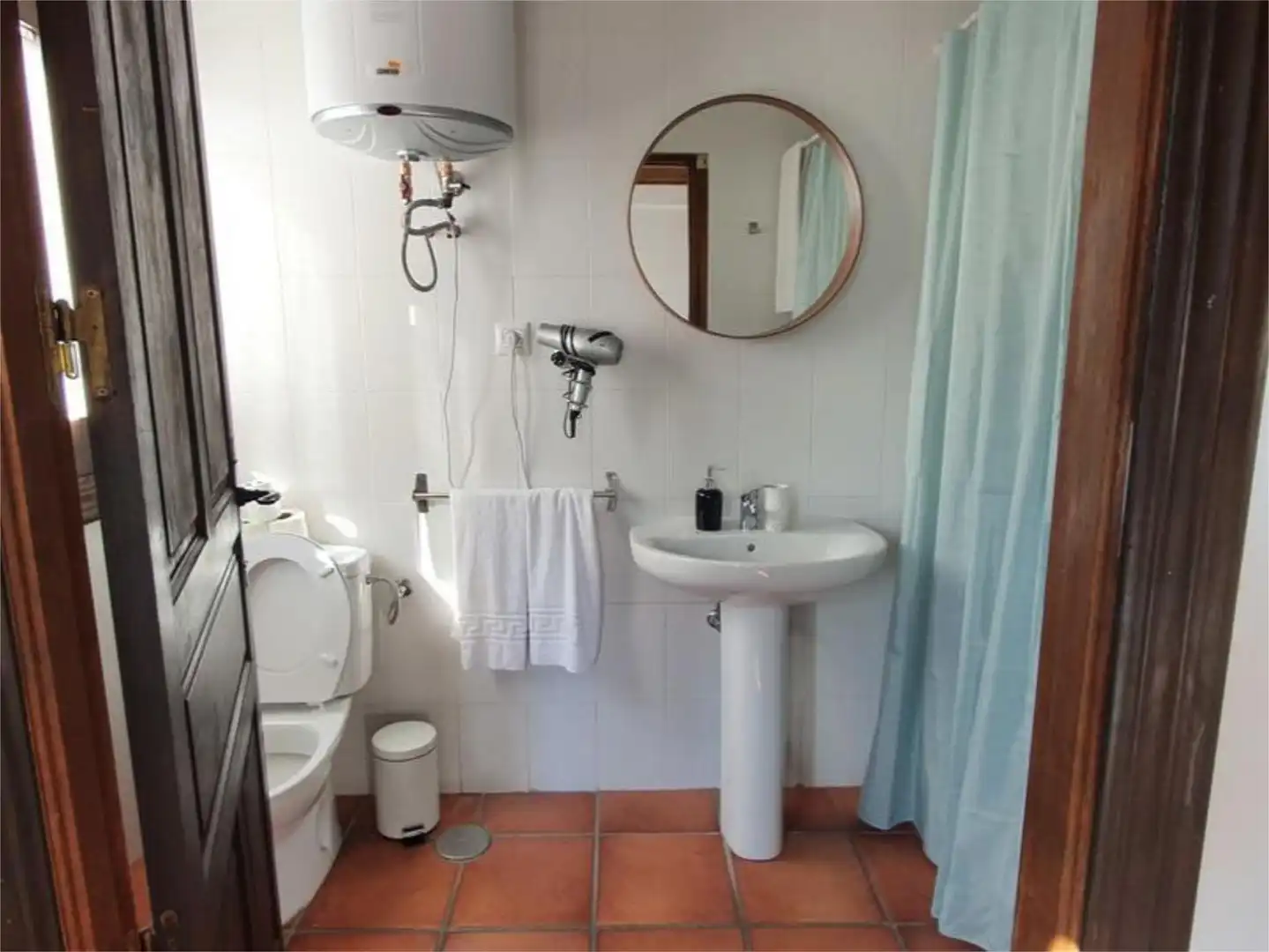 Wohnung zum Verkauf in Calle Gloria, 17, Barrio de Albaicín Badezimmer von Wohnung zum Verkauf in Granada mit Klimaanlage, Terrasse und Möbliert
