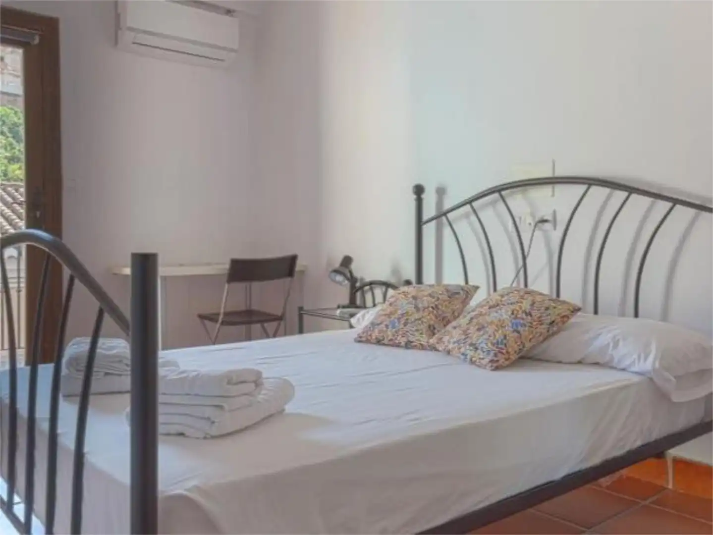 Wohnung zum Verkauf in Calle Gloria, 17, Barrio de Albaicín Schlafzimmer von Wohnung zum Verkauf in Granada mit Klimaanlage, Terrasse und Möbliert
