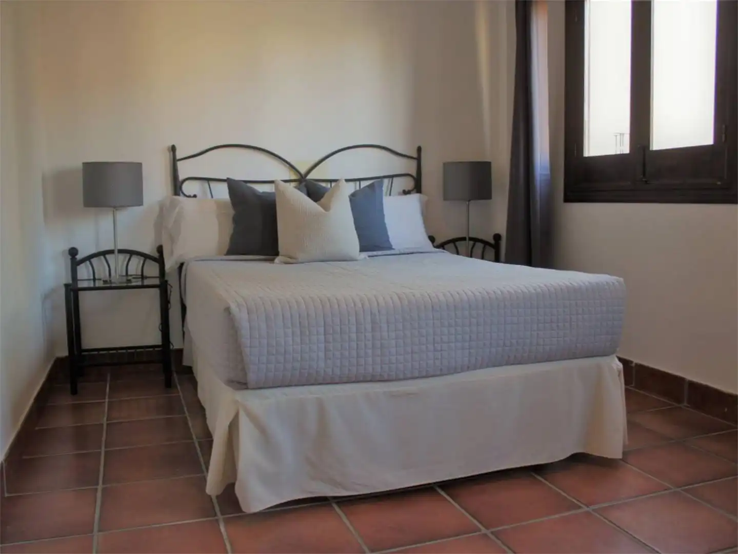 Wohnung zum Verkauf in Calle Gloria, 17, Barrio de Albaicín Schlafzimmer von Wohnung zum Verkauf in Granada mit Klimaanlage, Terrasse und Möbliert