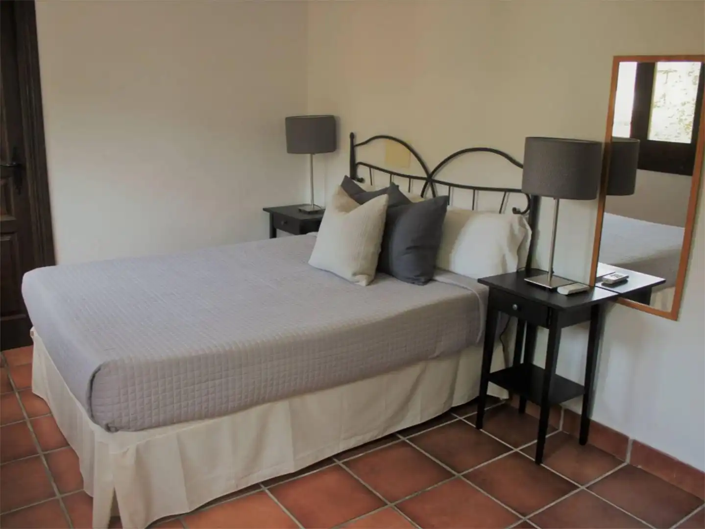 Wohnung zum Verkauf in Calle Gloria, 17, Barrio de Albaicín Schlafzimmer von Wohnung zum Verkauf in Granada mit Klimaanlage, Terrasse und Möbliert