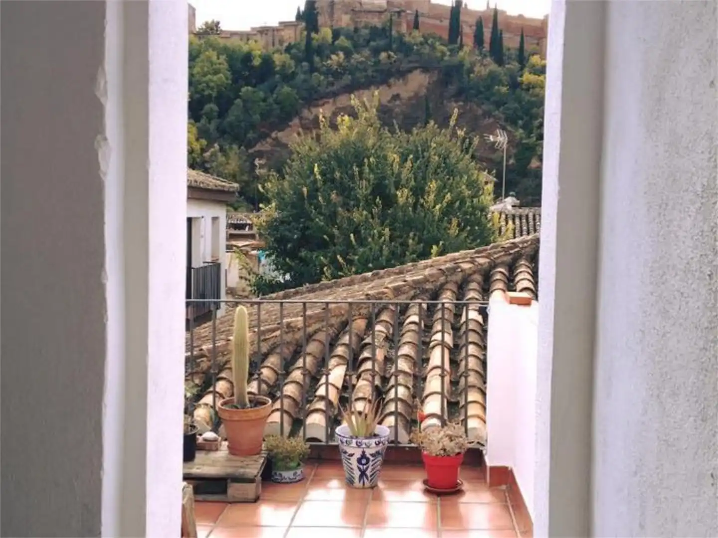 Wohnung zum Verkauf in Calle Gloria, 17, Barrio de Albaicín Außenansicht von Wohnung zum Verkauf in Granada mit Klimaanlage, Terrasse und Möbliert