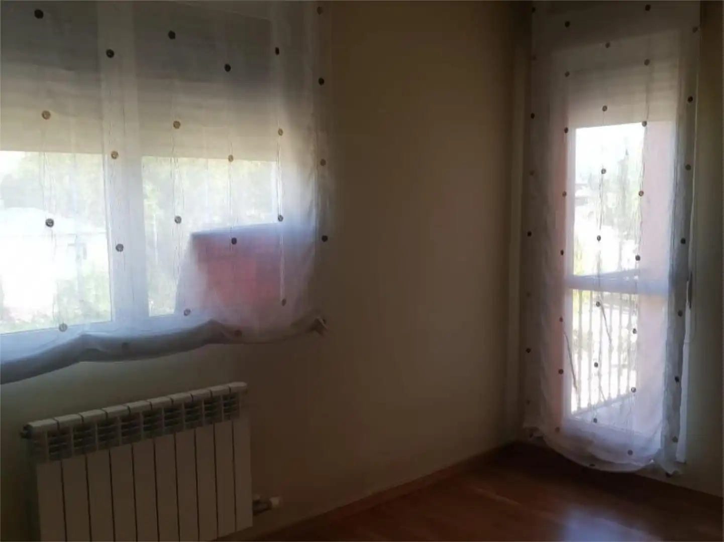 Casa adosada en venta en Calle los campos, 10, Cabañas Raras Habitación de Casa adosada en venta en Cabañas Raras con Calefacción, Jardín privado y Parquet