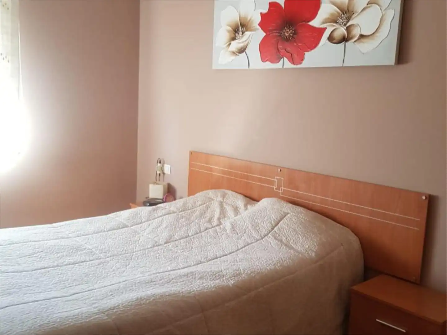 Casa adosada en venta en Calle los campos, 10, Cabañas Raras Habitación de Casa adosada en venta en Cabañas Raras con Calefacción, Jardín privado y Parquet