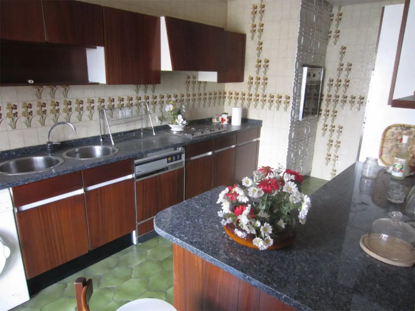 Piso en venta en Plaza Leonor de la Vega, 2, El Parque - Zapatón Cocina de Piso en venta en Torrelavega con Terraza y Balcón